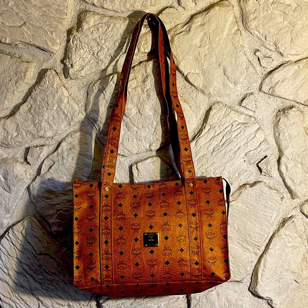 Authentic MCM Monogram Visetos Leather Long
Strap Shoulder Bag Cognac Germany - Picture 2 of 12